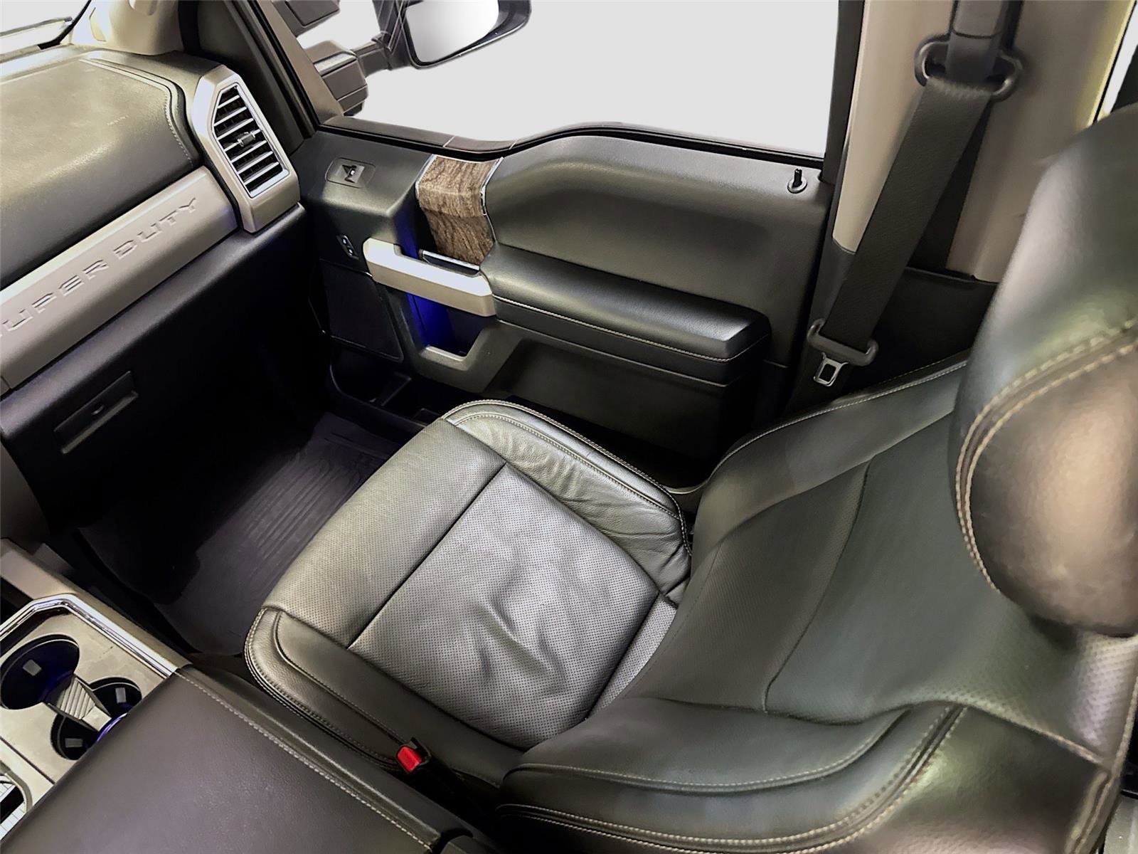 Used 2017 Ford F250 Lariat w/ Lariat Ultimate Package image 24