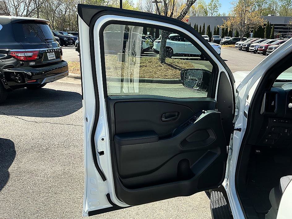 New 2026 Nissan Frontier SV image 11