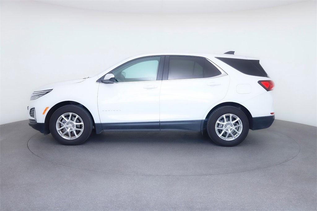 Used 2024 Chevrolet Equinox LT image 2