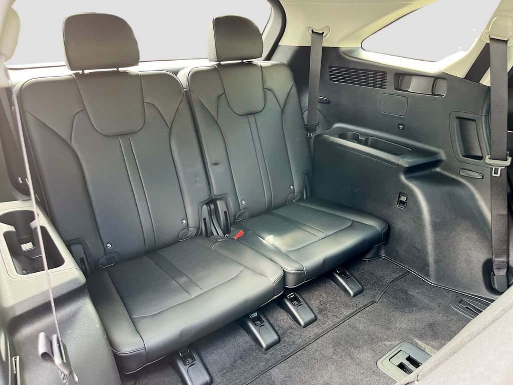 Certified 2025 Kia Sorento S image 27