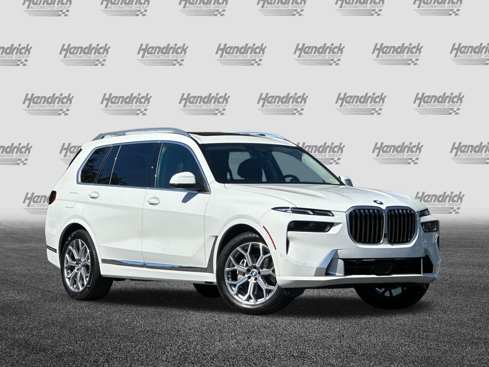 Used 2026 BMW X7 xDrive40i AWD/4WD image 2