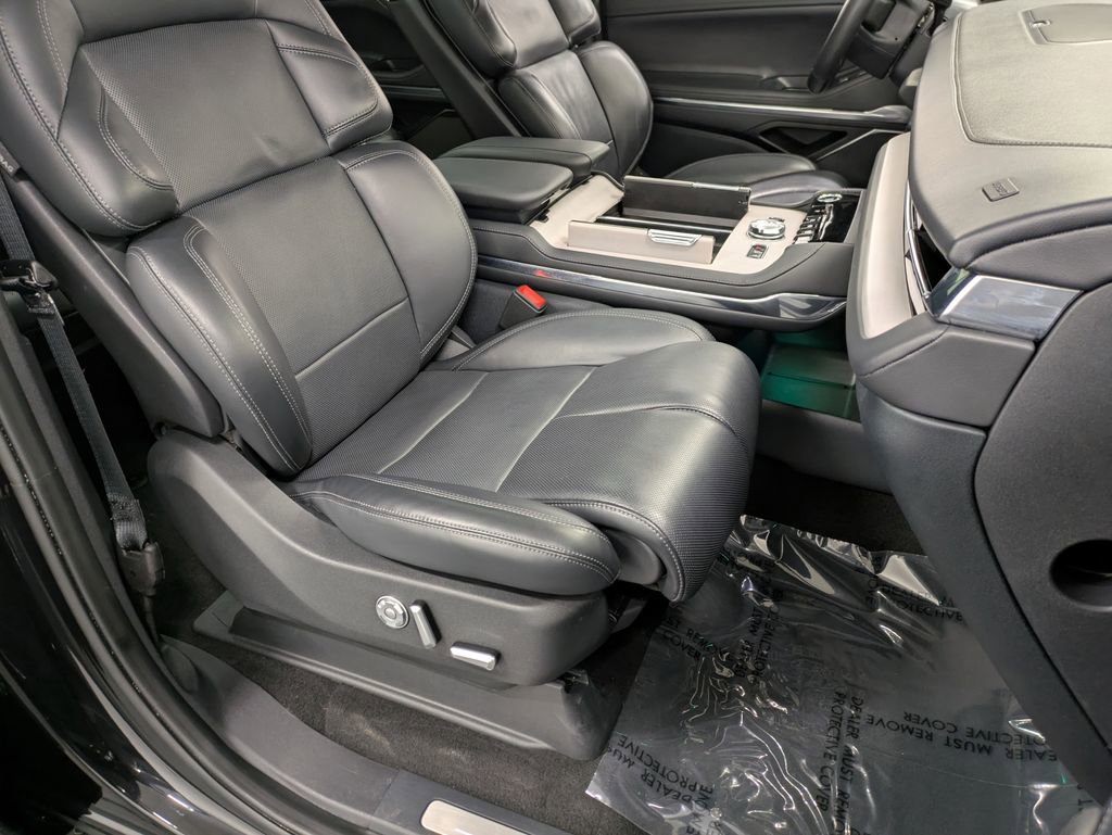 Used 2025 Lincoln Navigator Reserve w/ Jet Appearance Package image 30