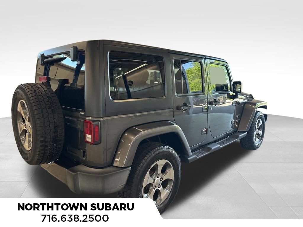 Used 2016 Jeep Wrangler Unlimited Sahara w/ Connectivity Group AWD/4WD image 30