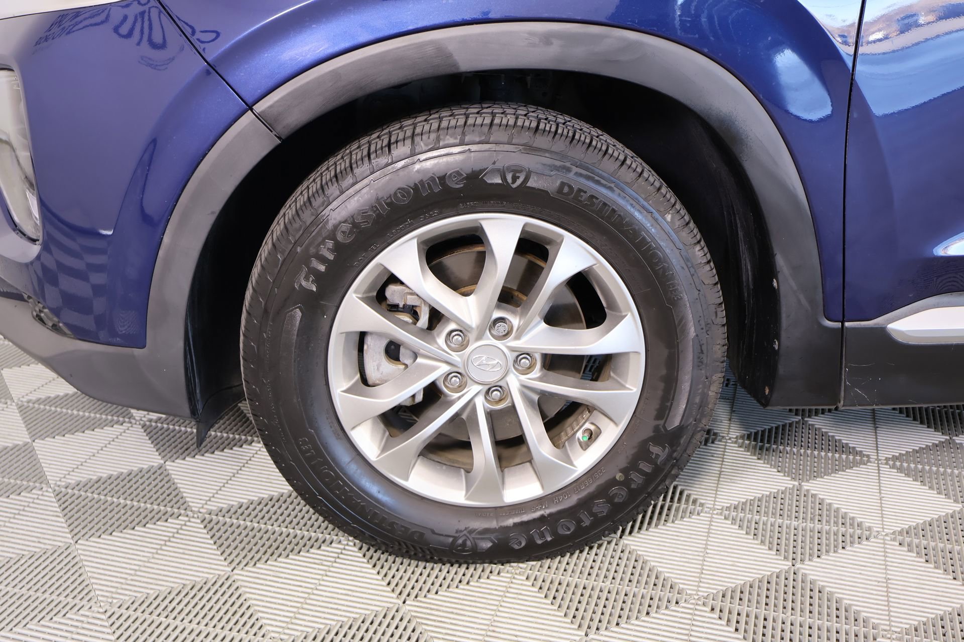 Used 2019 Hyundai Santa Fe SE image 16