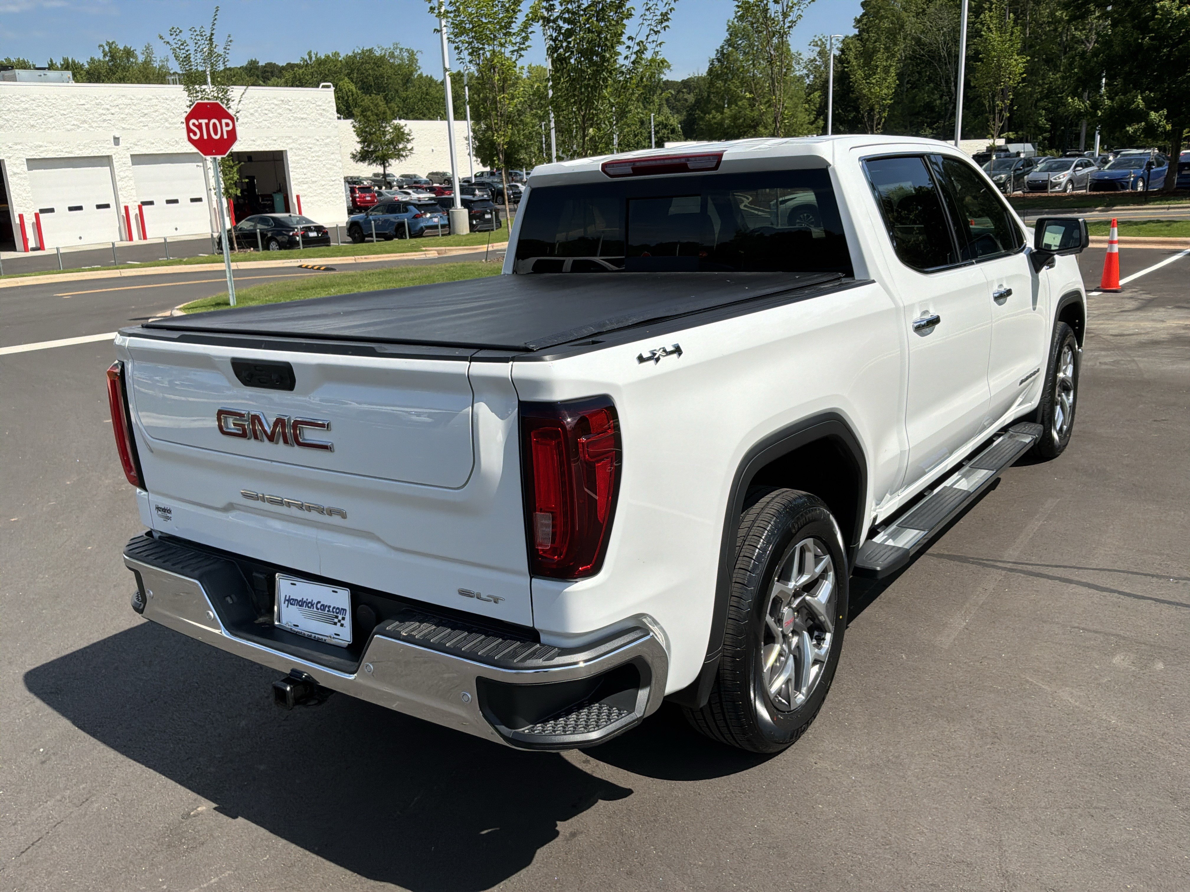 Used 2024 GMC Sierra 1500 SLT w/ SLT Premium Plus Package AWD/4WD image 10