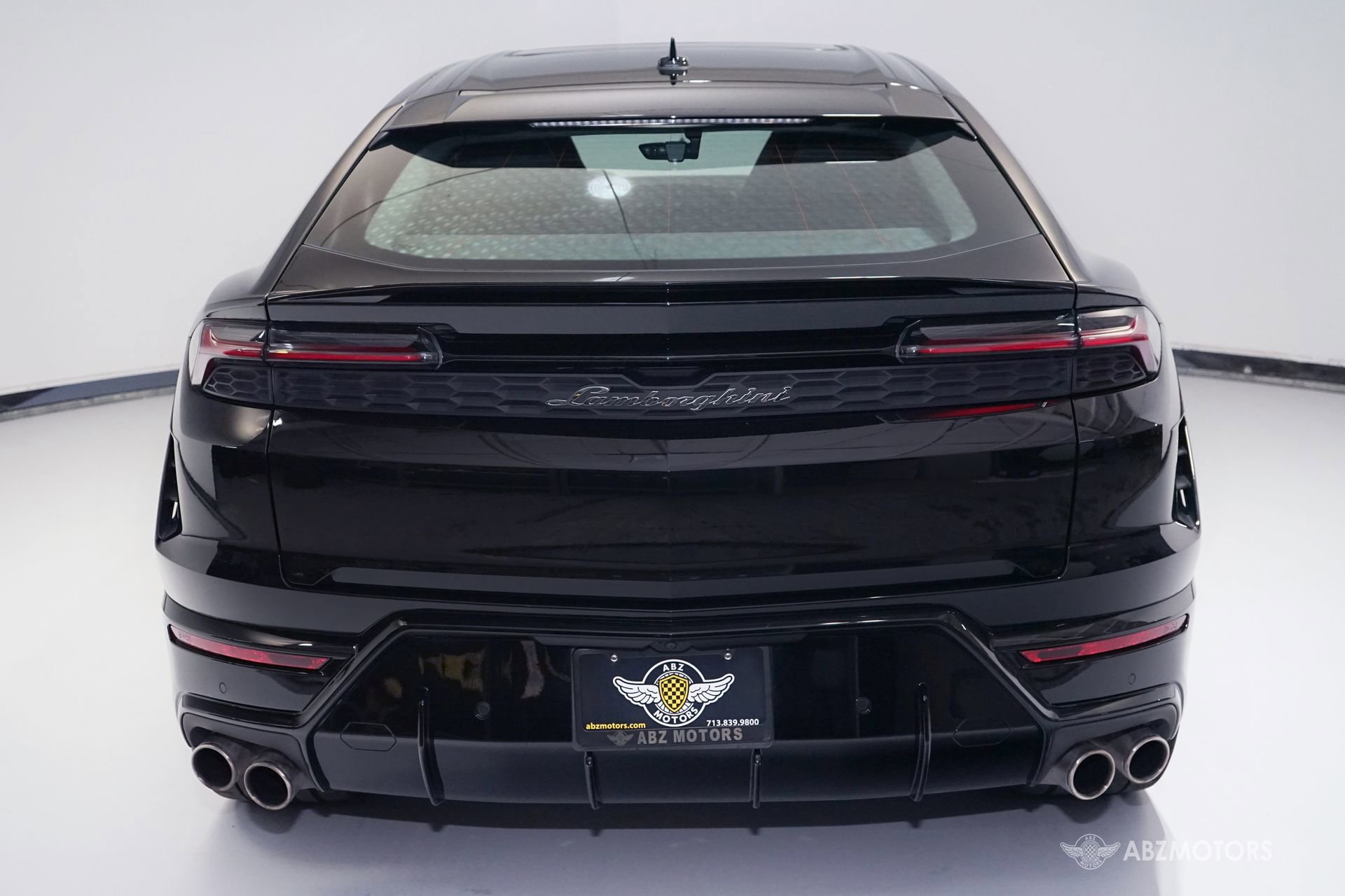 Used 2026 Lamborghini Urus SE AWD/4WD image 8