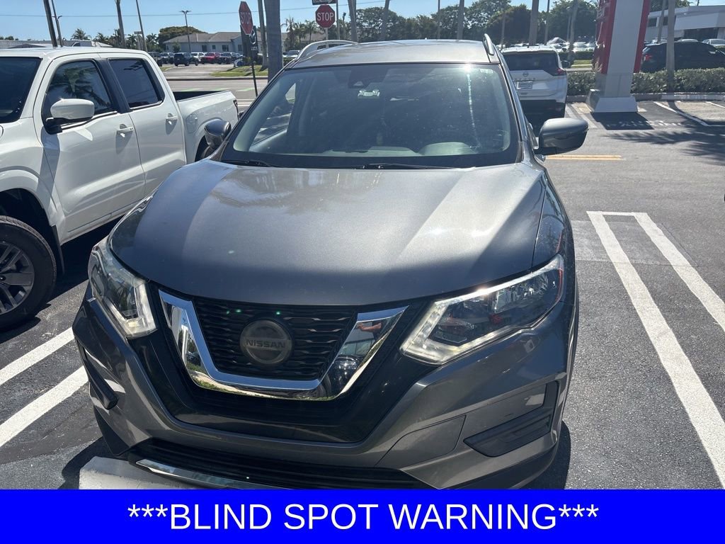 Used 2020 Nissan Rogue SV FWD image 3