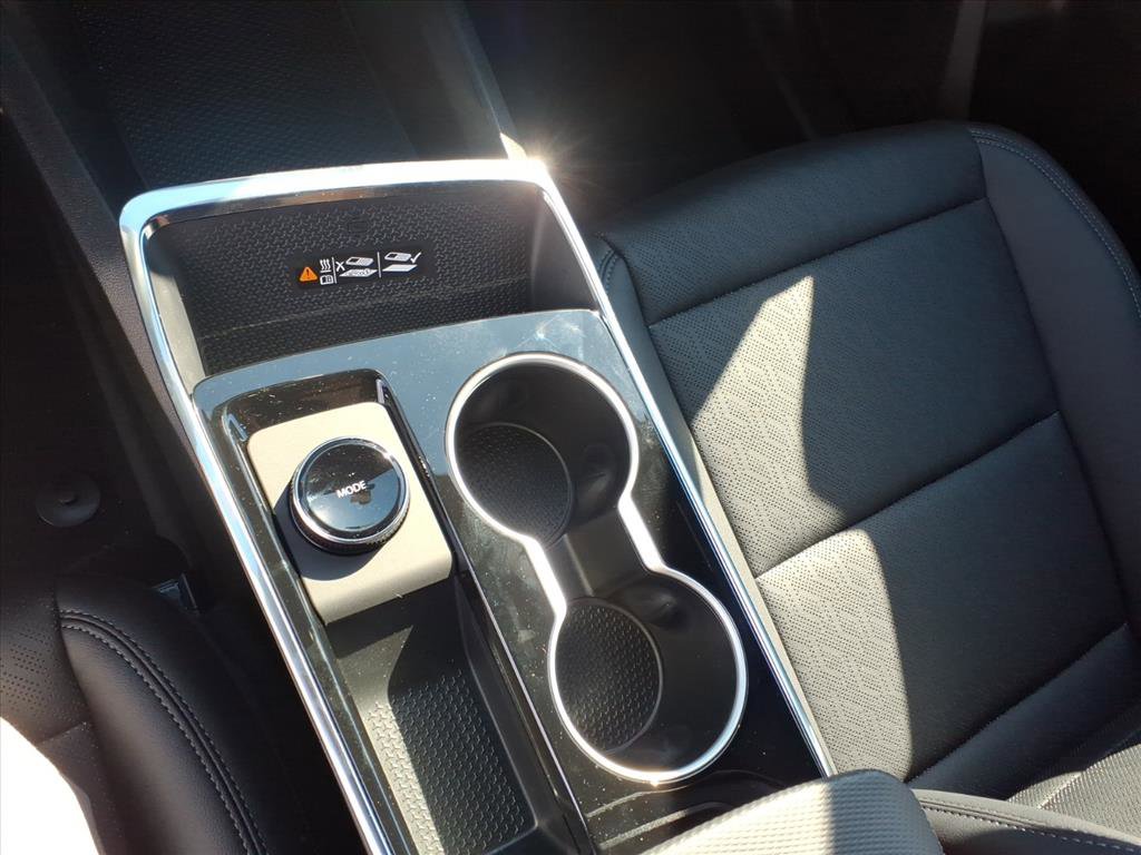 New 2026 Chevrolet Equinox LT w/ Convenience Package II image 11