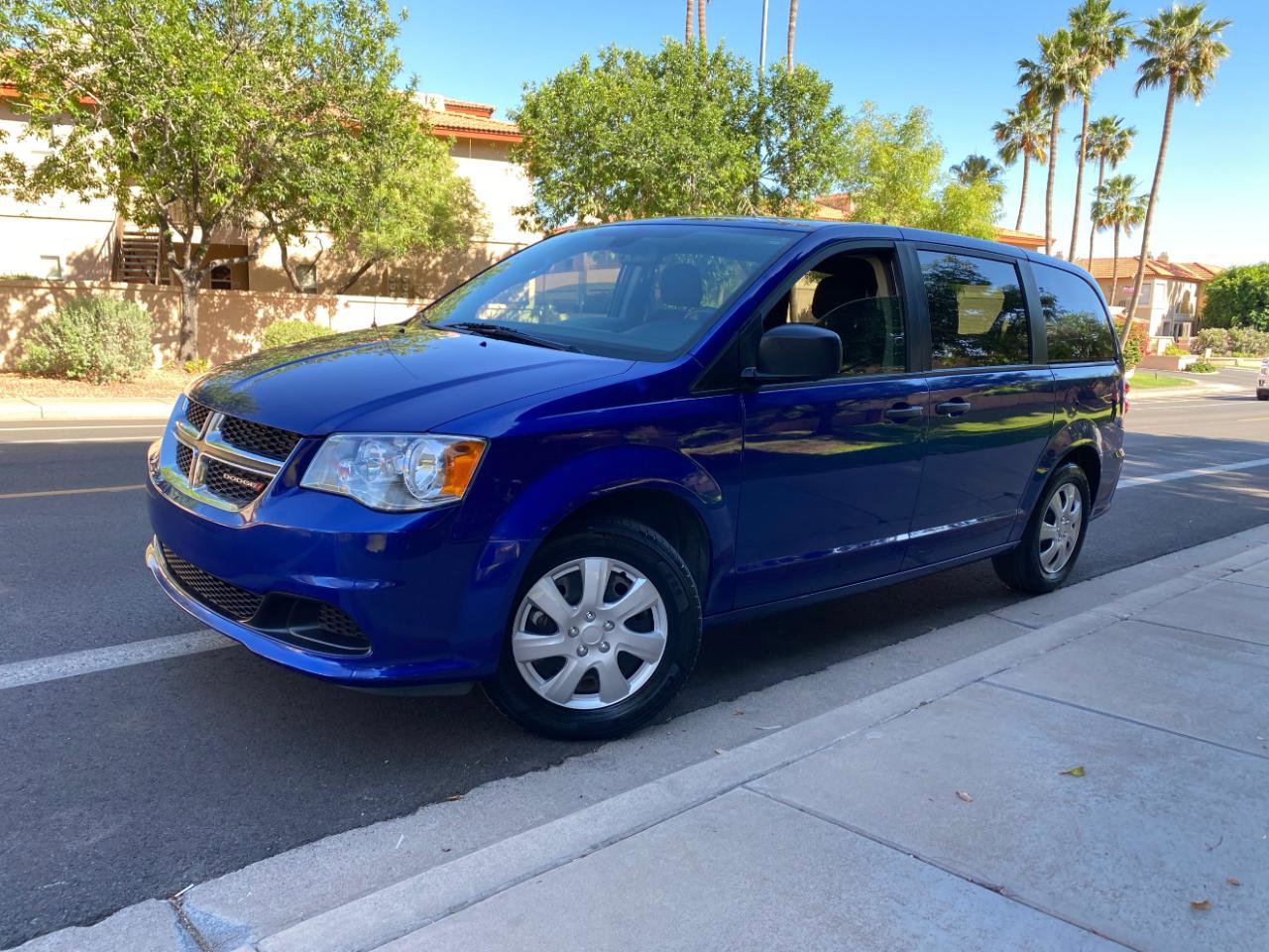 Used 2019 Dodge Grand Caravan SE FWD image 5