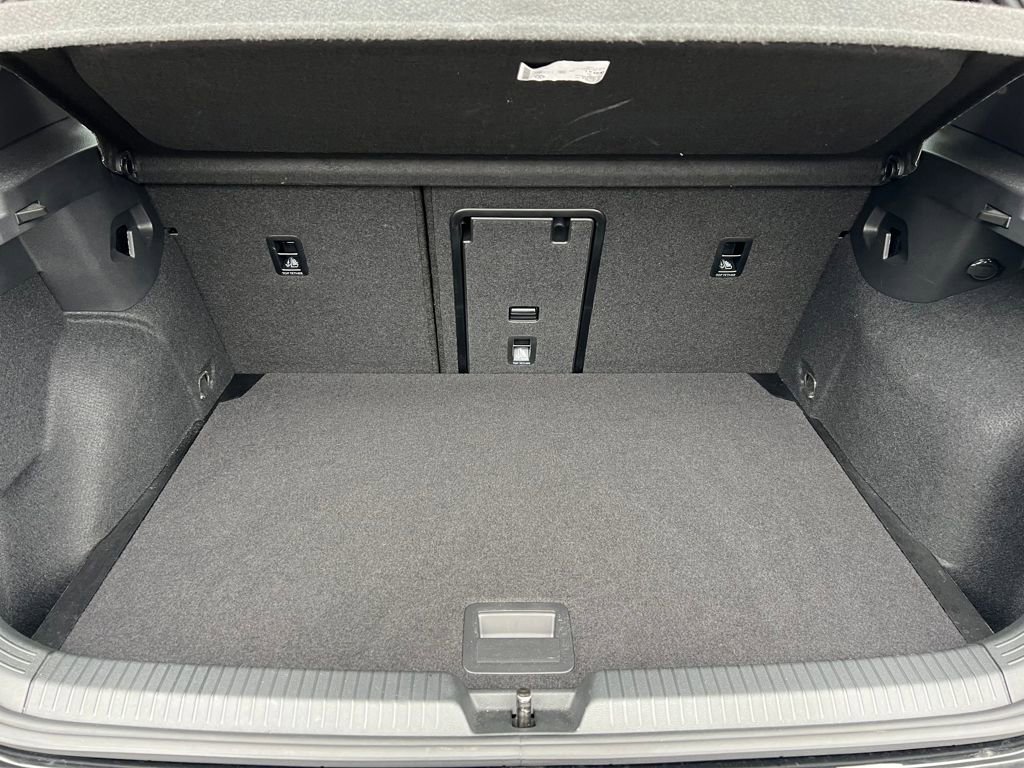 Used 2024 Volkswagen GTI SE image 15