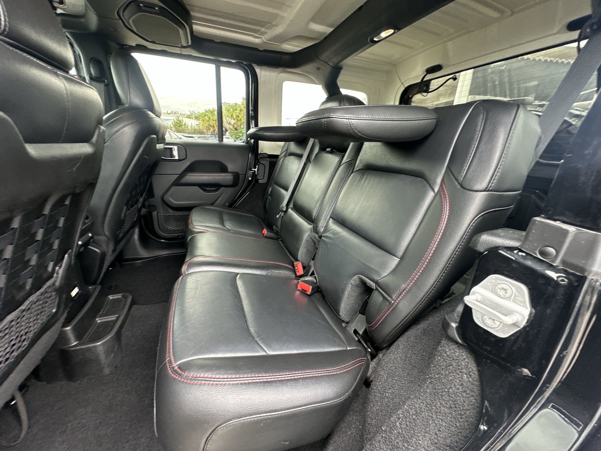 Used 2021 Jeep Wrangler Unlimited Rubicon image 26