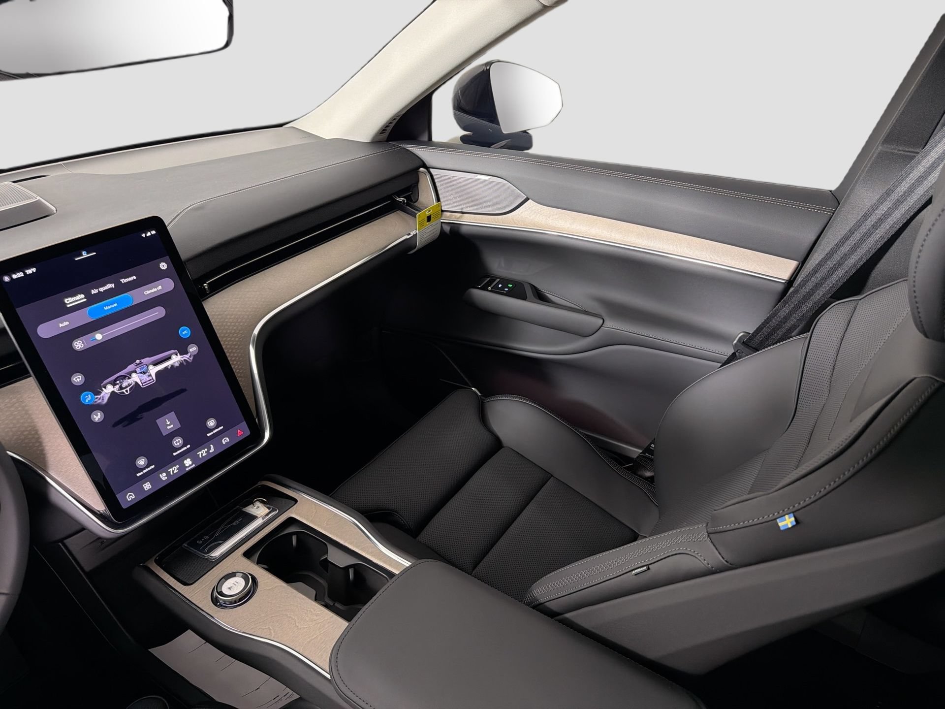 New 2026 Volvo EX90 Plus AWD/4WD image 23