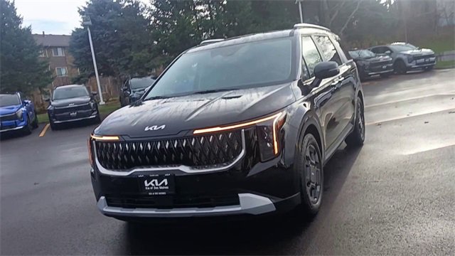 New 2026 Kia Carnival EX image 6