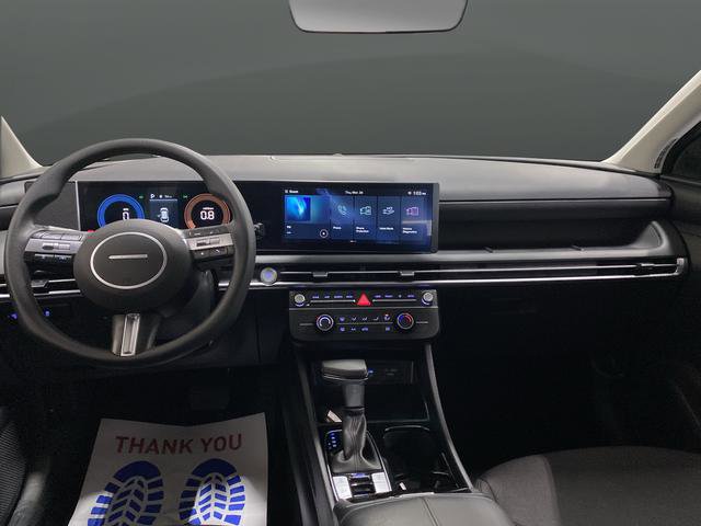 Certified 2025 Hyundai Tucson SE image 9