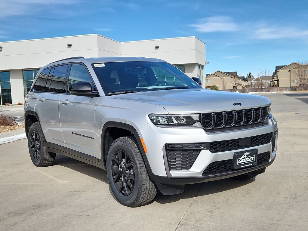New 2026 Jeep Grand Cherokee Altitude AWD/4WD image 1