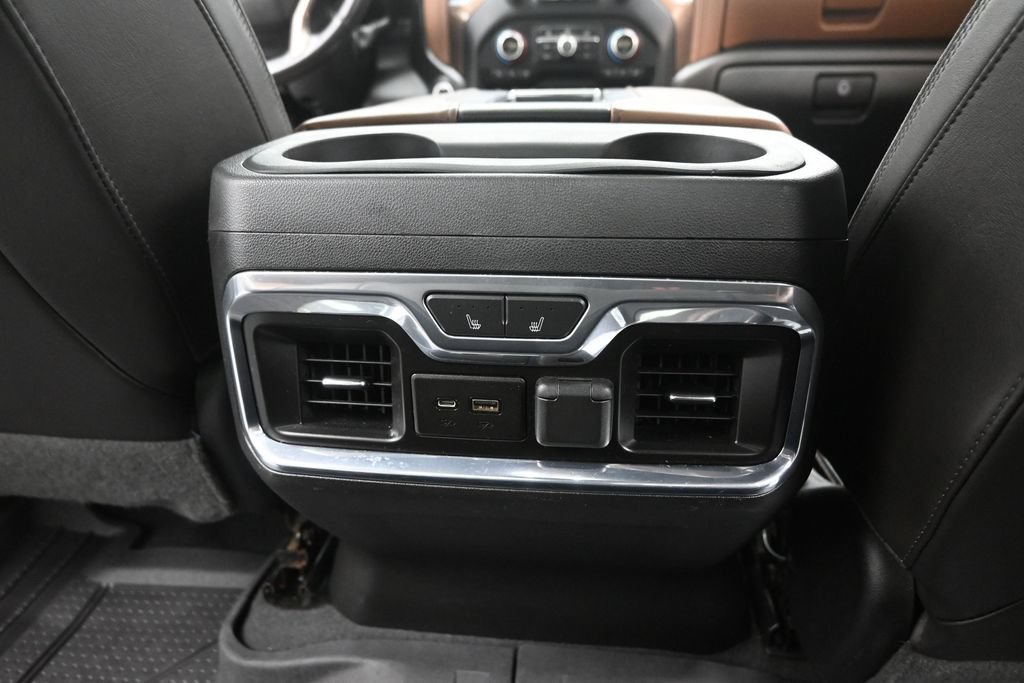 Used 2019 Chevrolet Silverado 1500 High Country w/ Technology Package AWD/4WD image 12