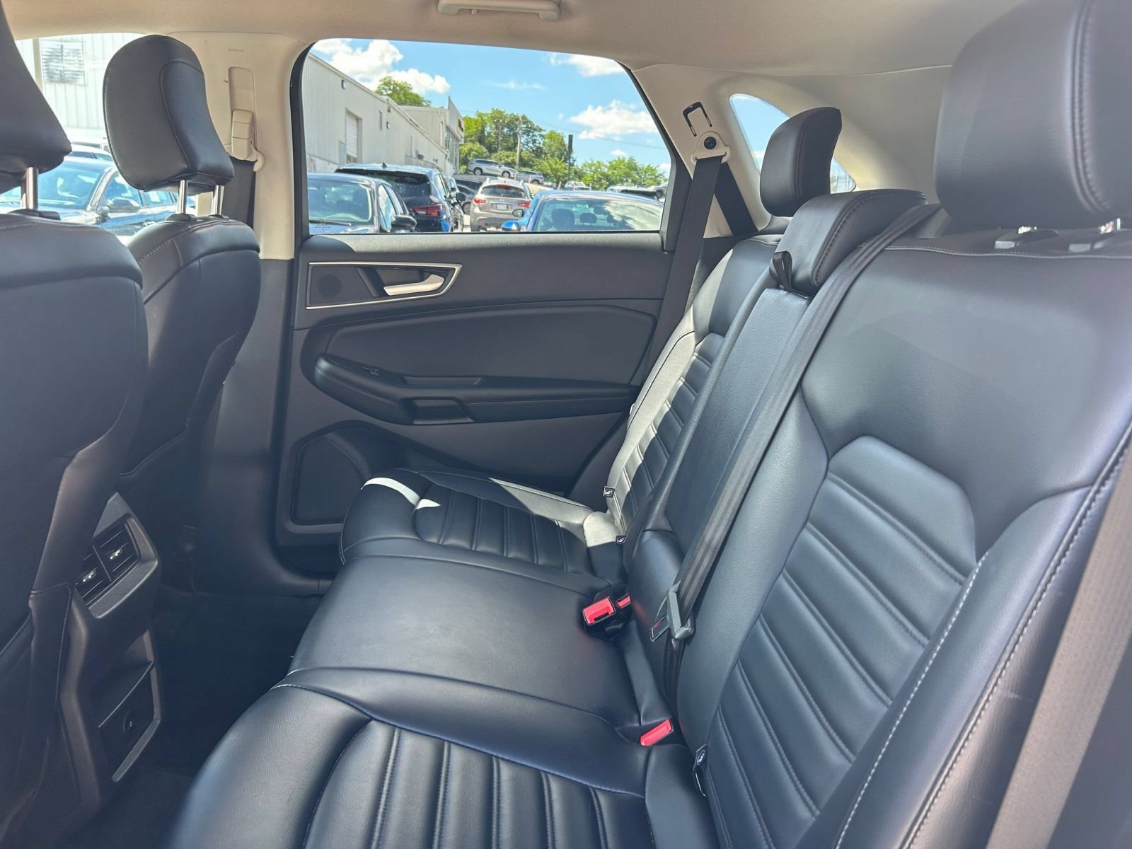 Used 2024 Ford Edge SEL AWD/4WD image 17