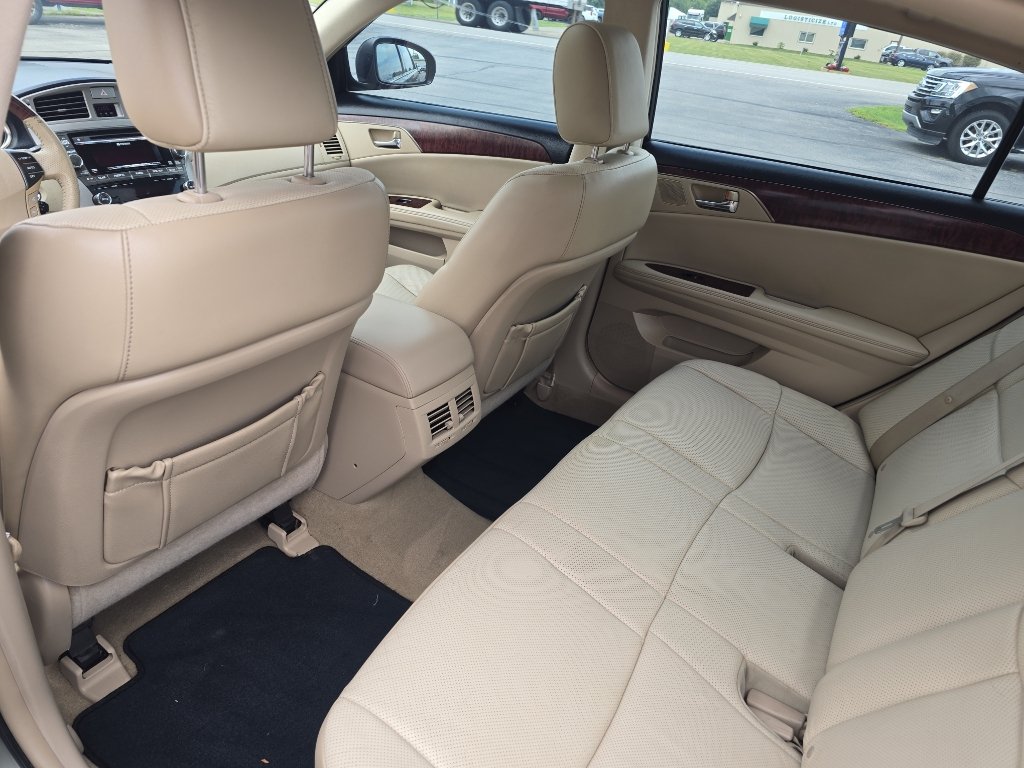Used 2011 Toyota Avalon Limited FWD image 13