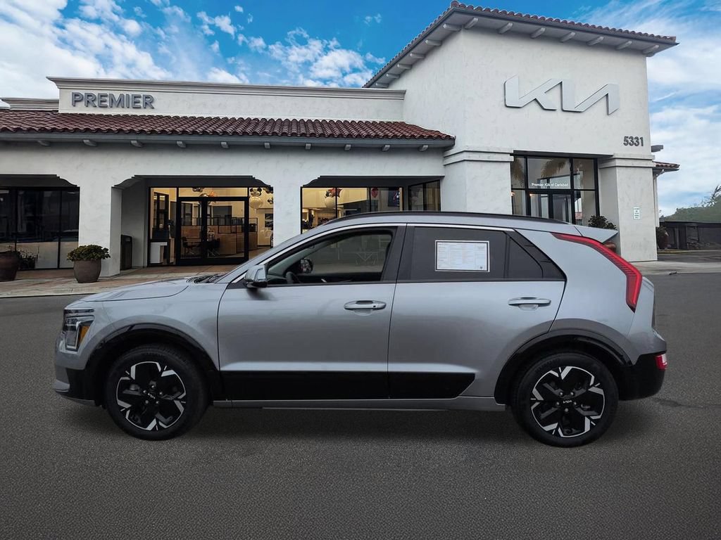 Certified 2023 Kia Niro Wind FWD image 5