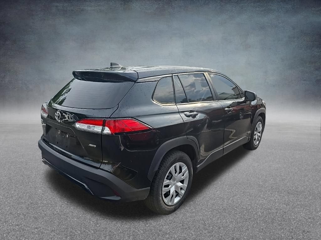 Used 2022 Toyota Corolla Cross L AWD/4WD image 8
