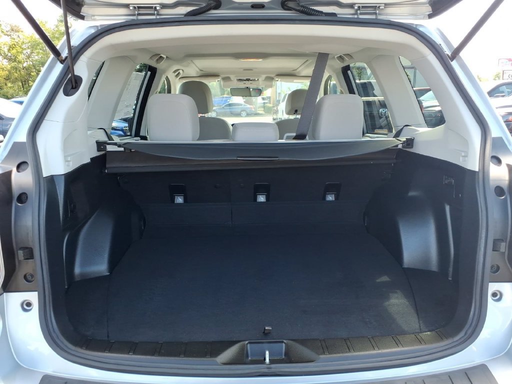 Used 2018 Subaru Forester 2.5i Premium AWD/4WD image 17