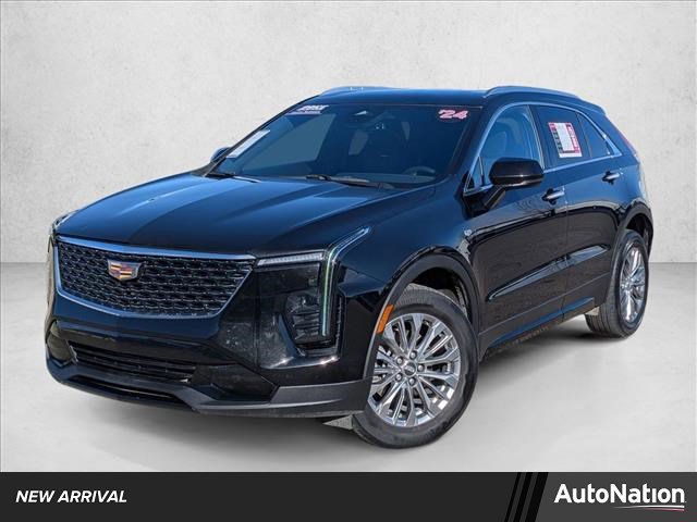 Used 2024 Cadillac XT4 Premium Luxury image 1