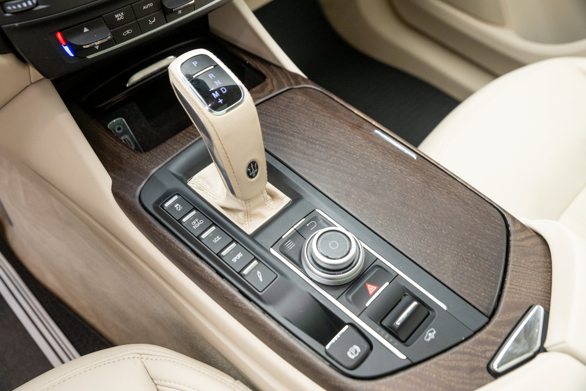 Used 2020 Maserati Levante S AWD/4WD image 18