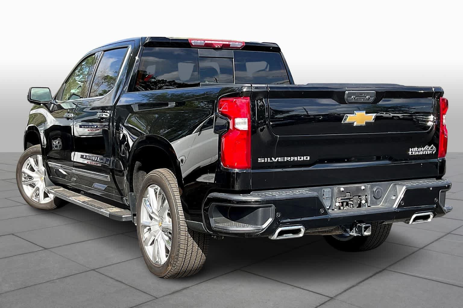 Used 2023 Chevrolet Silverado 1500 High Country w/ High Country Premium Package AWD/4WD image 22