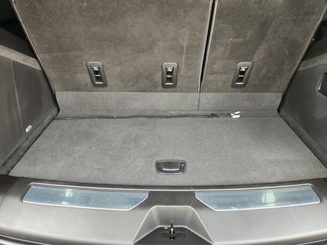 Used 2022 Cadillac Escalade Sport w/ Touring Package RWD image 33