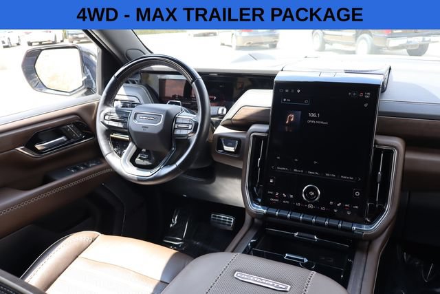Used 2025 GMC Yukon Denali Ultimate AWD/4WD image 13