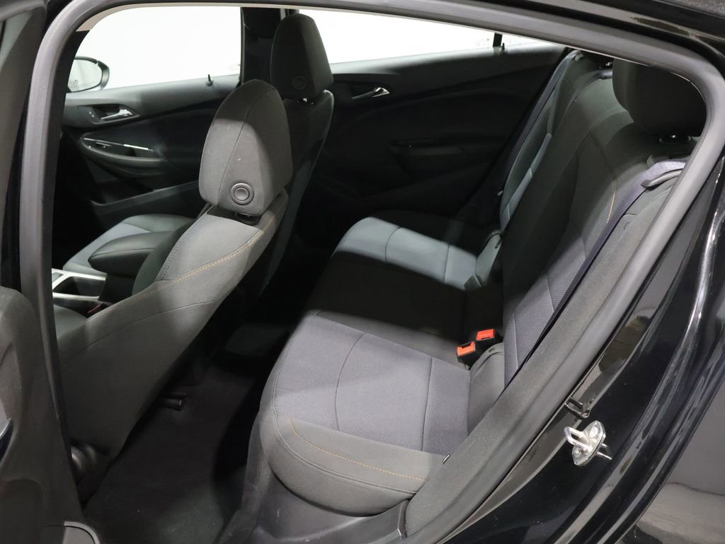 Used 2017 Chevrolet Cruze LS image 18