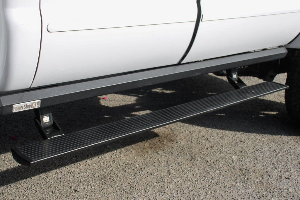 Used 2016 Ford F250 Lariat w/ Lariat Ultimate Package image 10