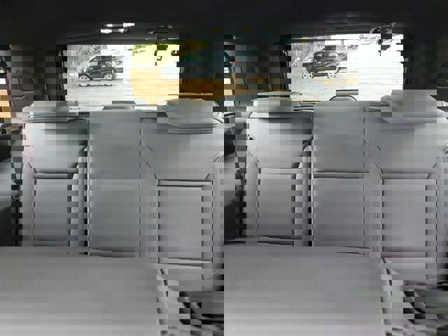 New 2026 GMC Yukon Elevation image 11