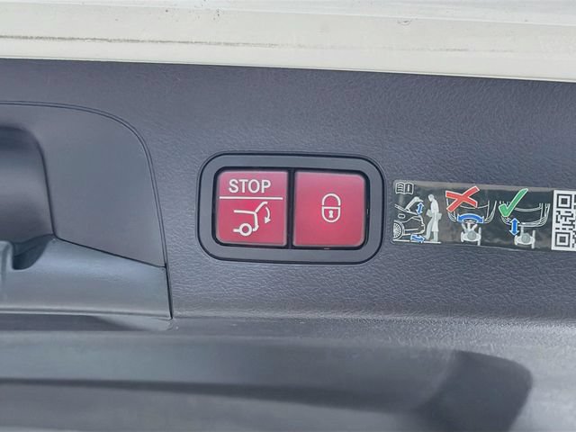 Used 2022 Mercedes-Benz GLS 450 4MATIC image 14