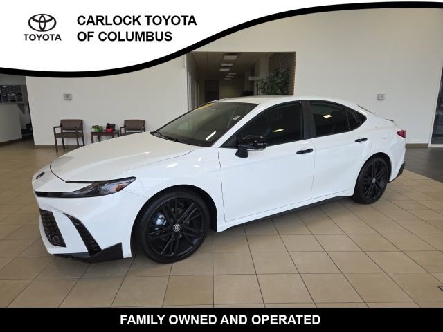 Used 2026 Toyota Camry XLE w/ Convenience Package image 3