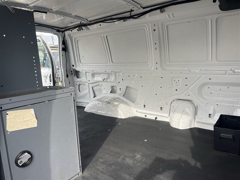 Used 2013 Ford E-150 and Econoline 150 RWD image 12