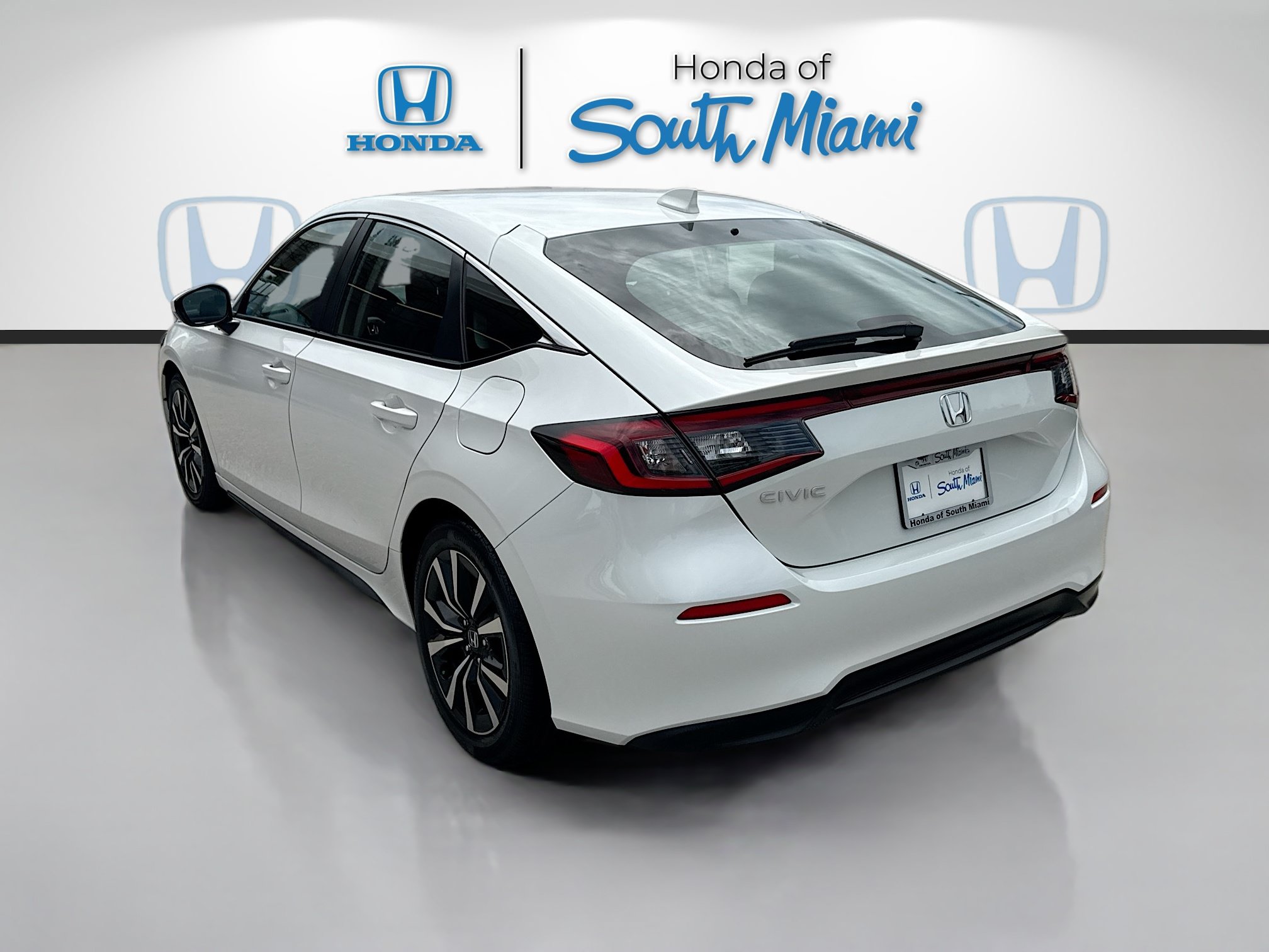 Certified 2024 Honda Civic EX-L image 5