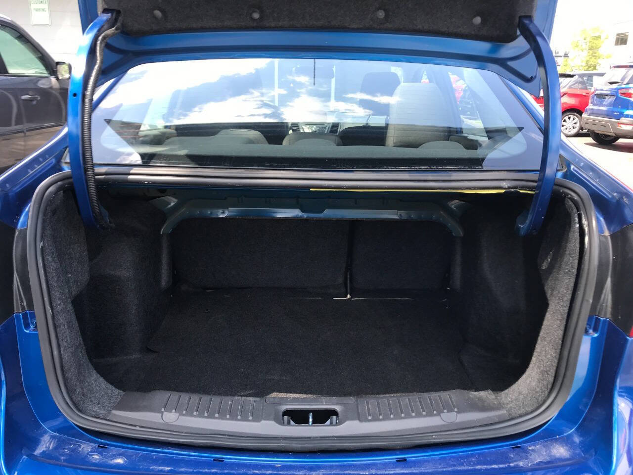 Used 2018 Ford Fiesta SE w/ Cold Weather Package FWD image 12