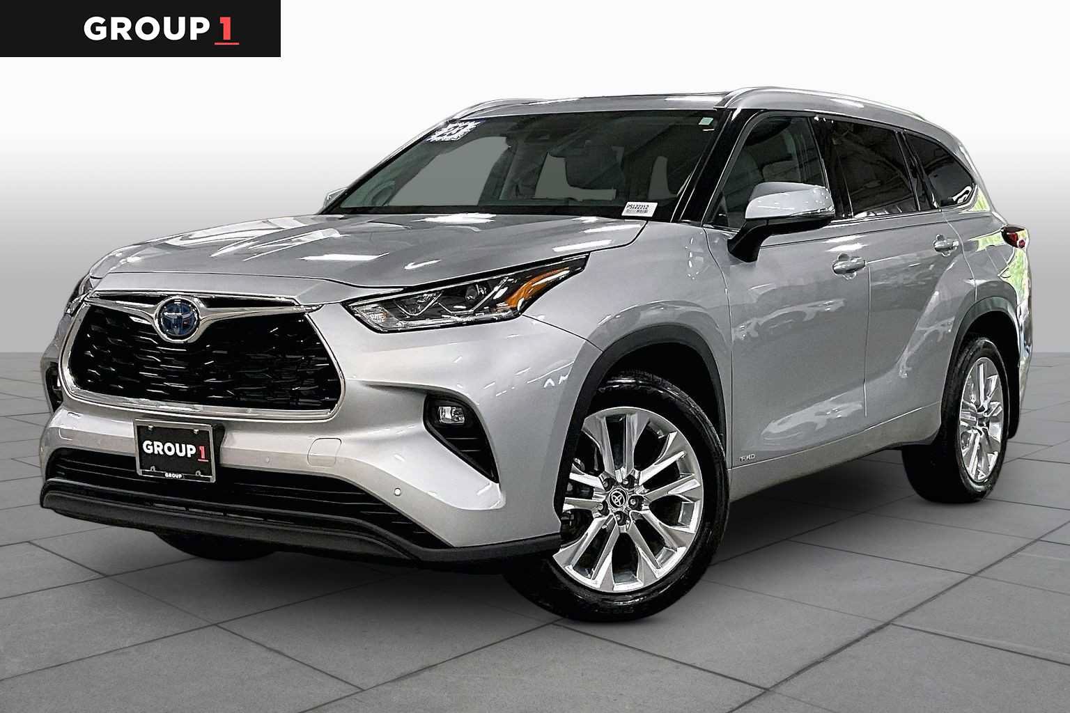 Used 2023 Toyota Highlander Limited AWD/4WD video 1