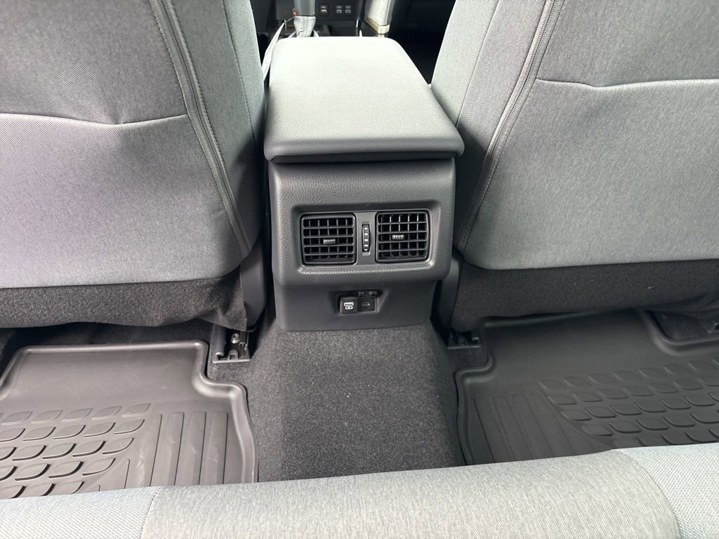 Used 2026 Toyota Camry LE w/ Convenience Package FWD image 14