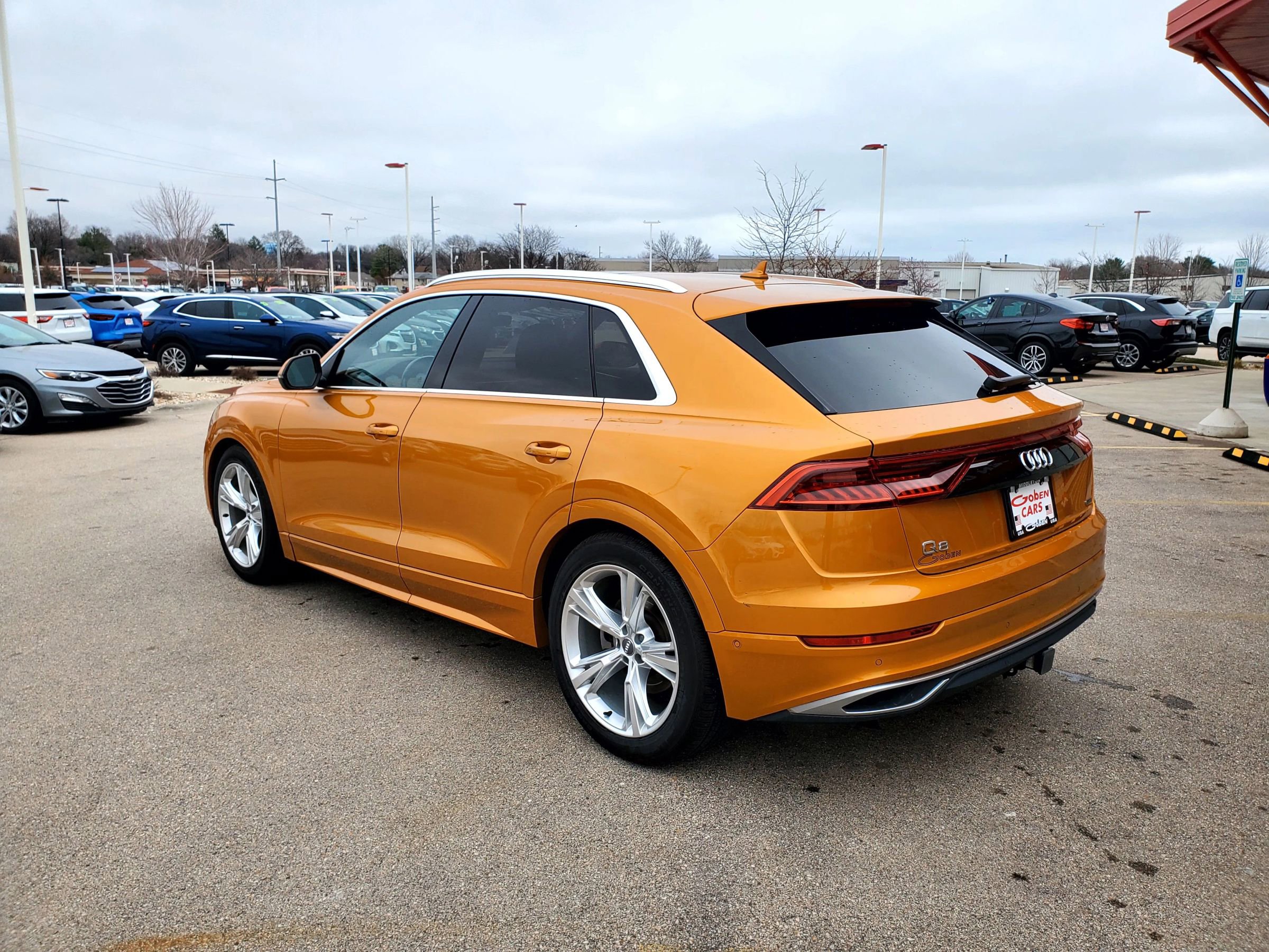 Used 2019 Audi Q8 Prestige w/ Luxury Package AWD/4WD image 6