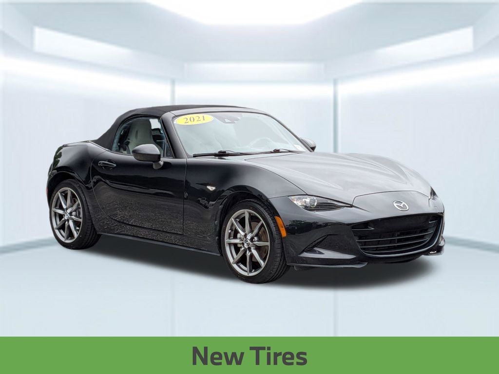 Used 2021 MAZDA MX-5 Miata Grand Touring RWD image 10