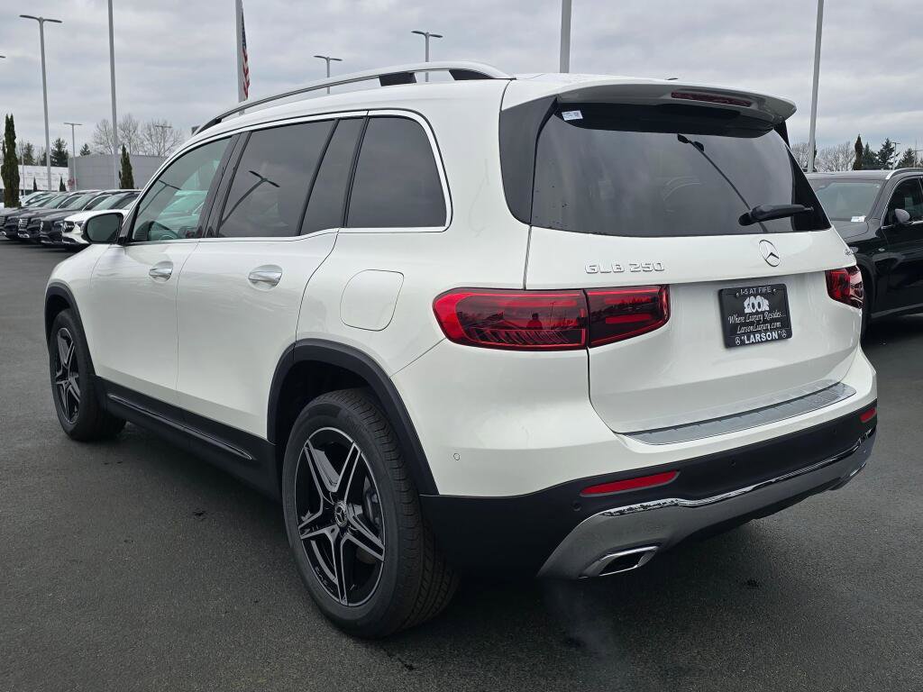 New 2026 Mercedes-Benz GLB 250 4MATIC image 4