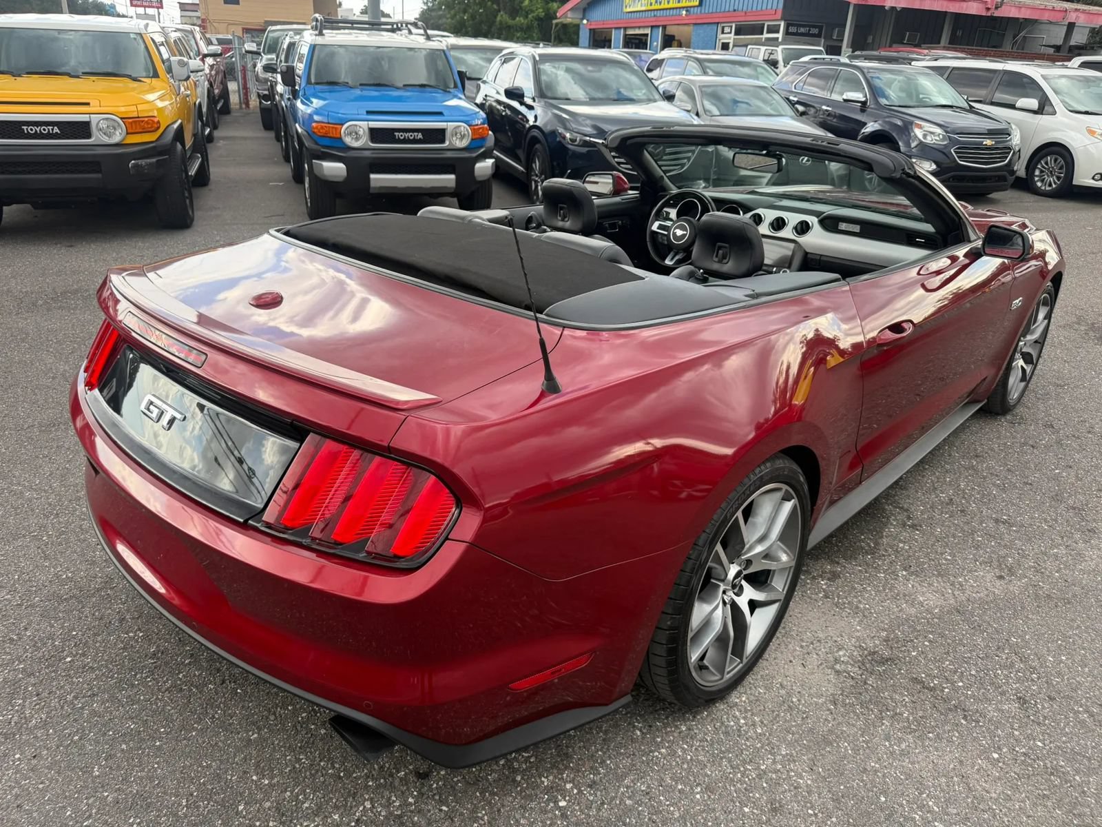 Used 2016 Ford Mustang GT Premium w/ Equipment Group 401A RWD image 11