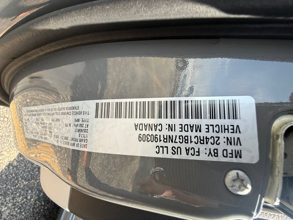 Used 2022 Chrysler Pacifica Touring-L FWD image 44