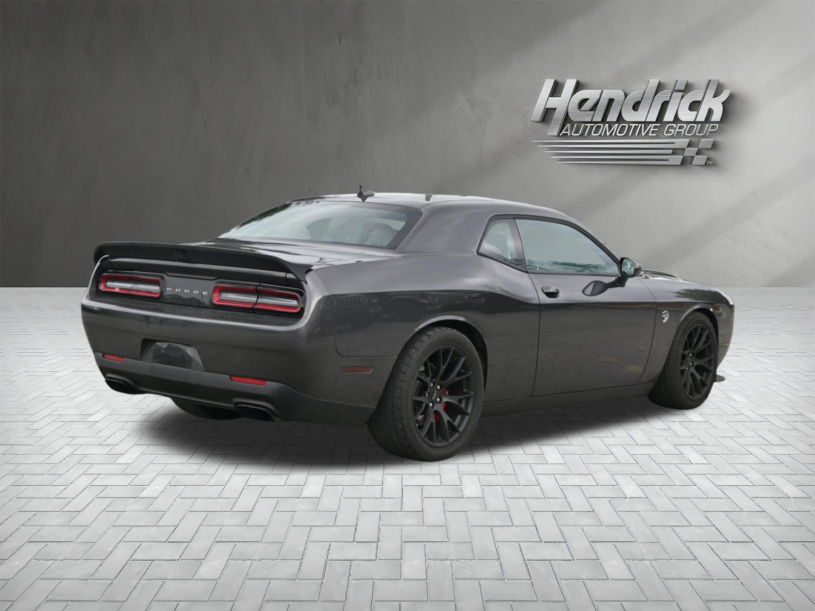 Used 2019 Dodge Challenger SRT Hellcat w/ Plus Package RWD image 9