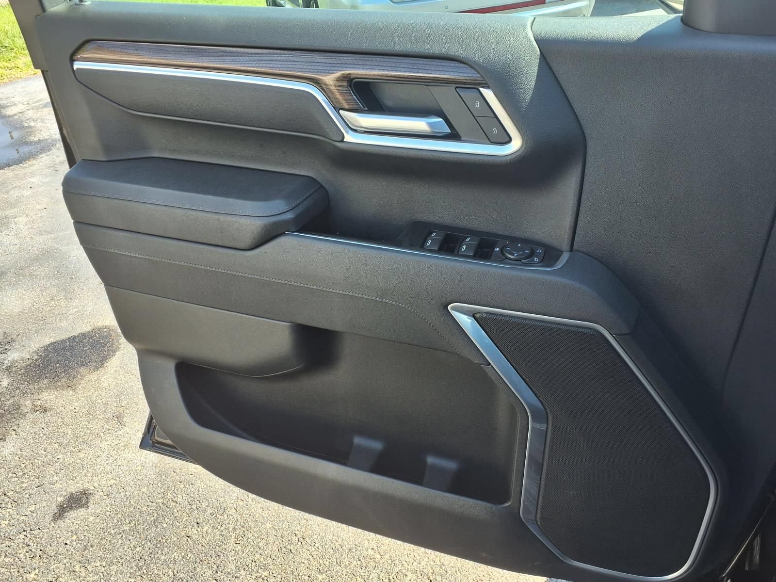 Used 2026 Chevrolet Silverado 1500 RST AWD/4WD image 16