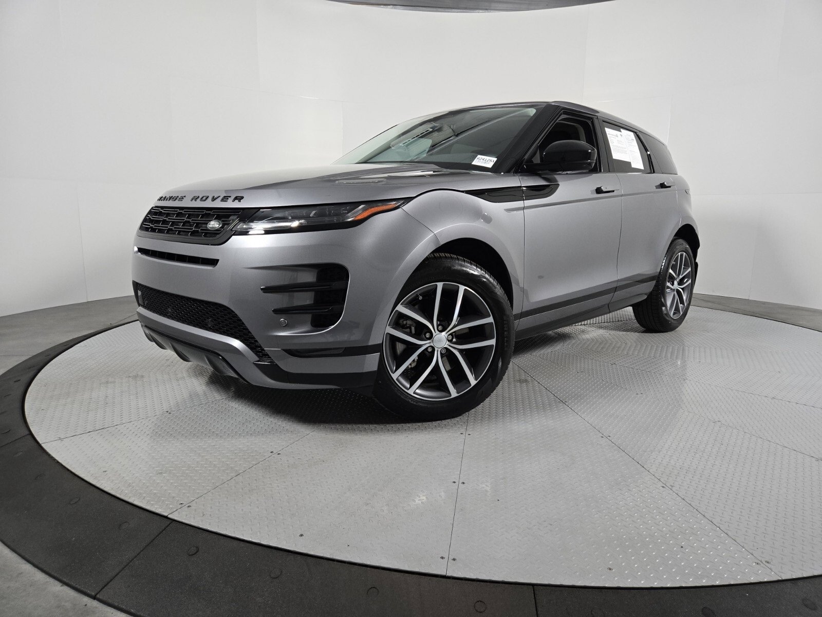 Used 2024 Land Rover Range Rover Evoque Dynamic SE