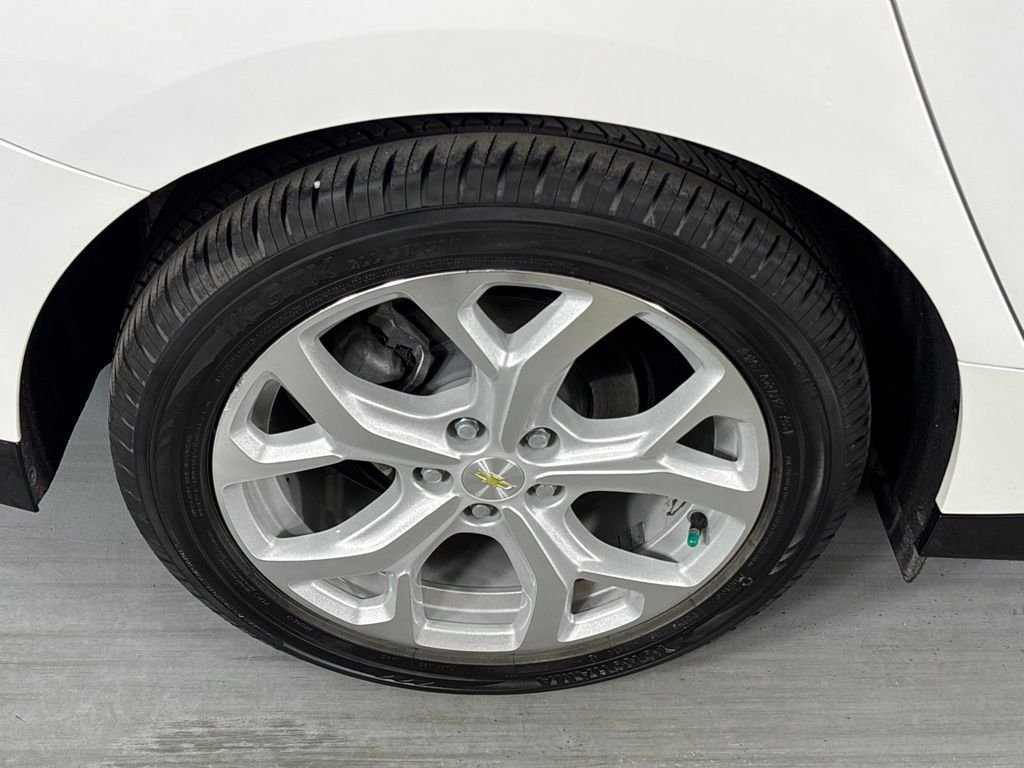 Used 2018 Chevrolet Volt Premier w/ Driver Confidence Package FWD image 10
