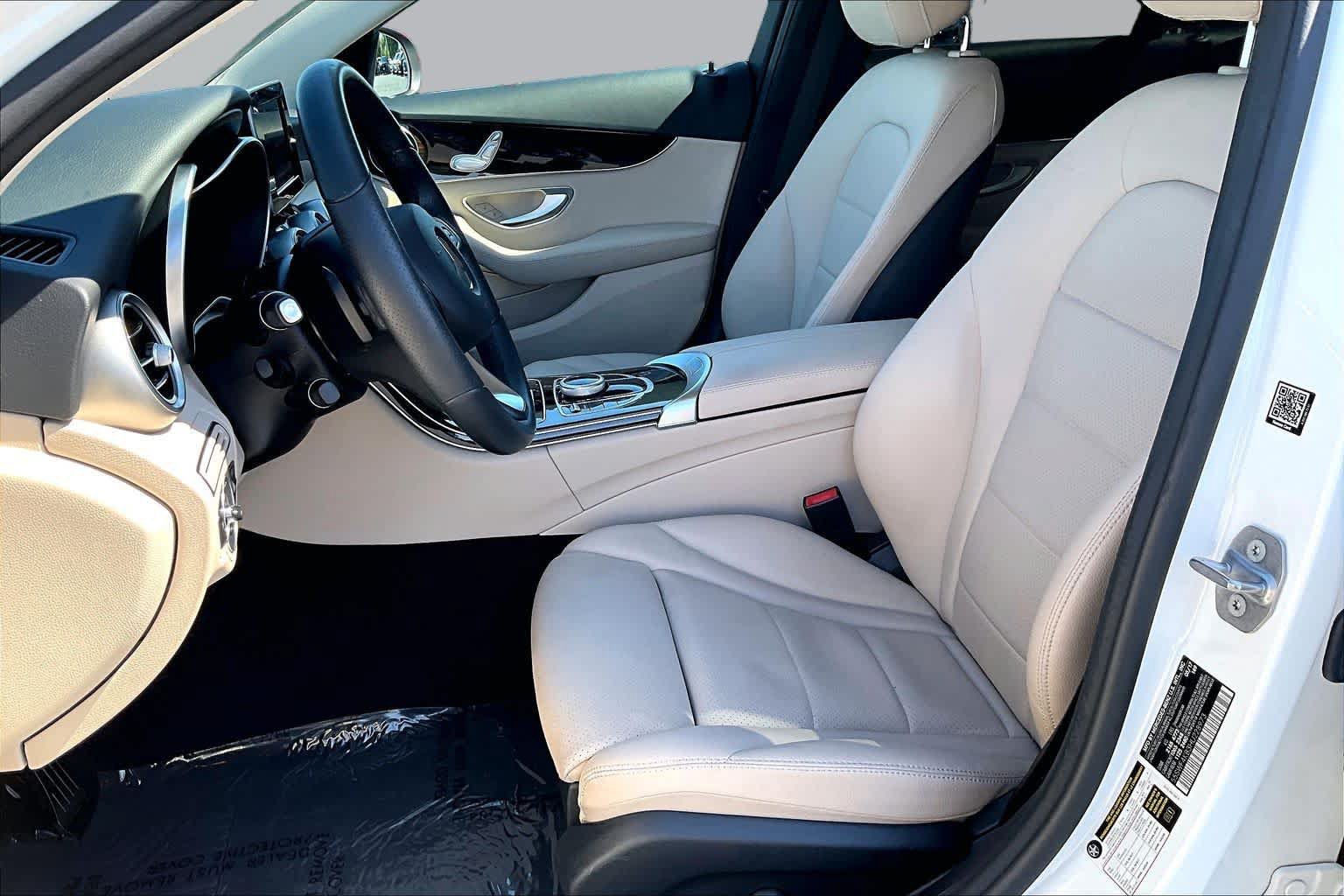 Used 2017 Mercedes-Benz C 300 4MATIC Sedan image 7
